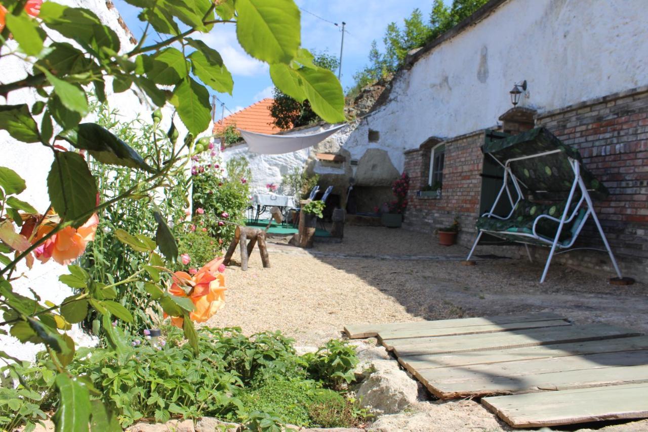 Villa Kakukkfu Barlang-Vendeghaz Noszvaj Esterno foto