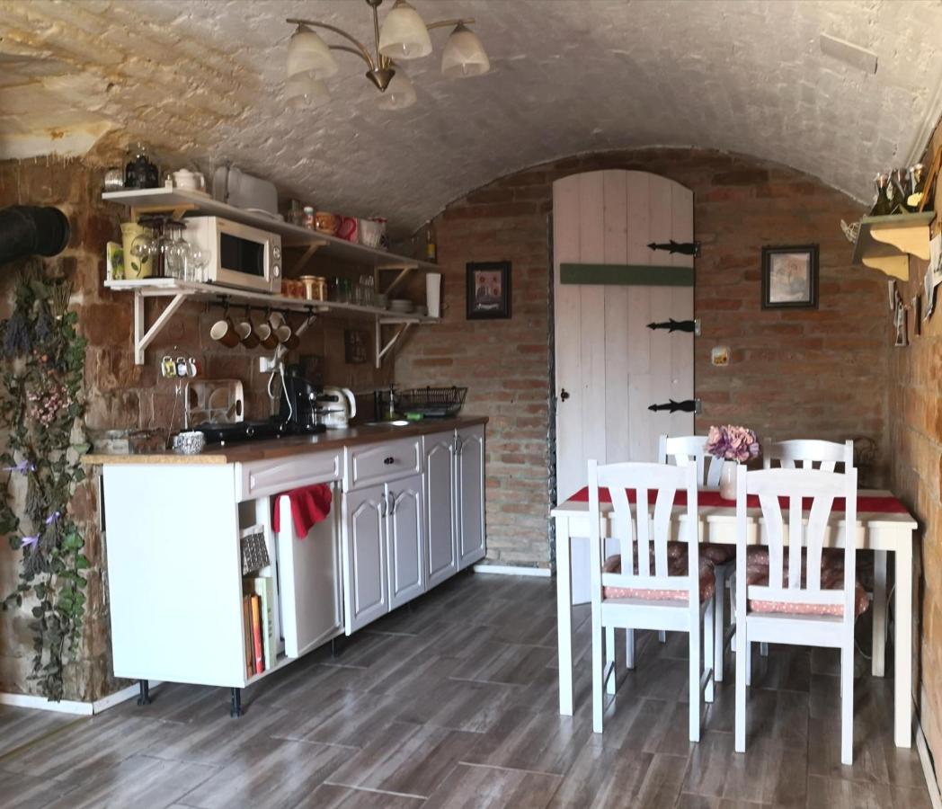 Villa Kakukkfu Barlang-Vendeghaz Noszvaj Esterno foto